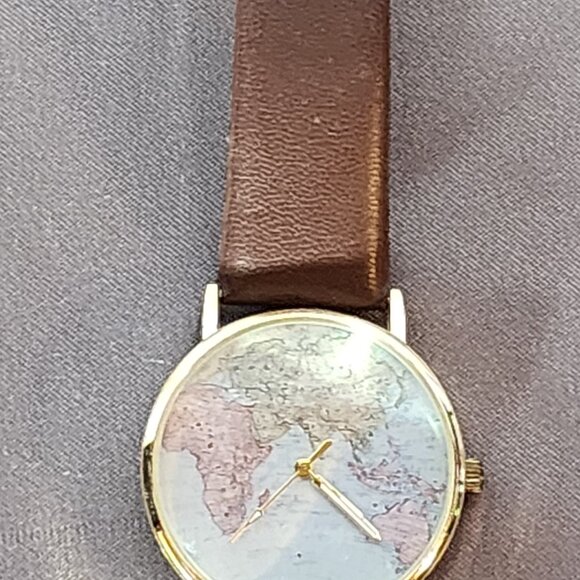 Accutime Watch Corp. Blue World Map Face Gold Tone Analog Stainless Back Watch - Picture 5 of 16